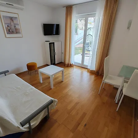 M&m Apartment *