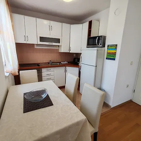M&m Apartment *