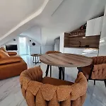 M&m