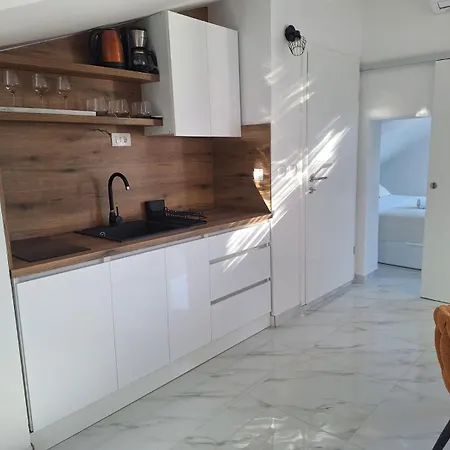 M&m Apartment *
